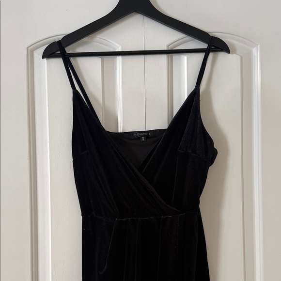 Dynamite Velvet Elegant Black Midi Dress - Picture 2 of 6
